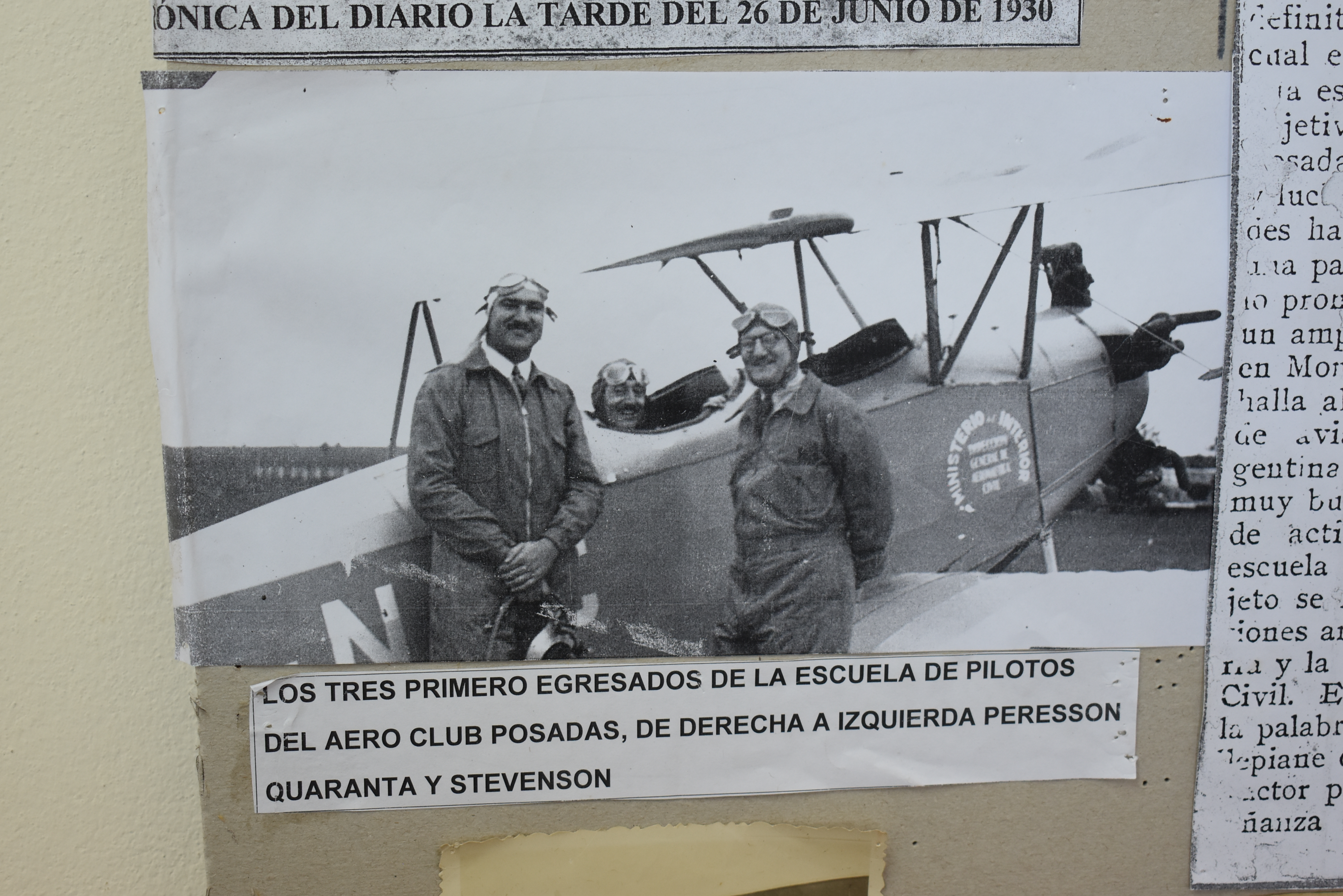 Peresson, Quaranta y Stevenson, primeros egresados de la escuela de pilotos del ACP